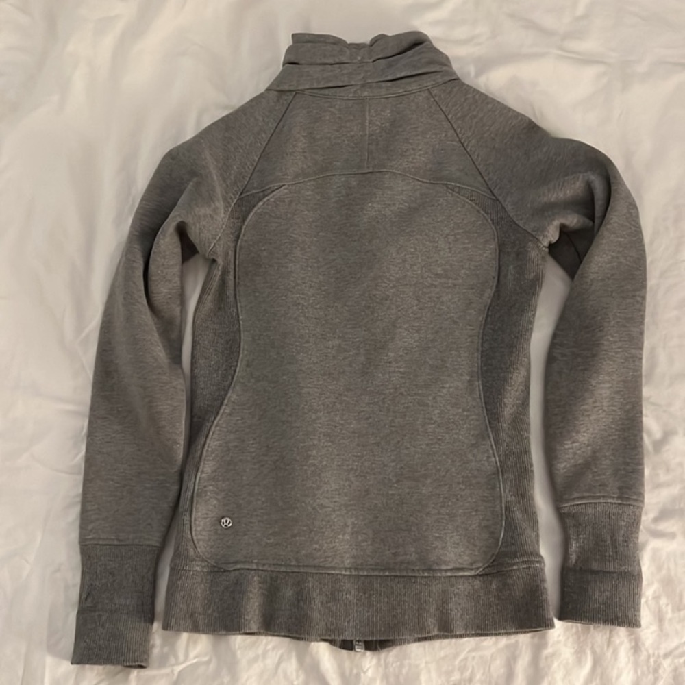 Lululemon Jacket - Picture 2 of 3